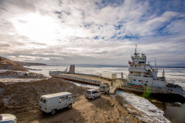 Госкомцен — о тарифах на паромной переправе Якутск – Нижний Бестях
