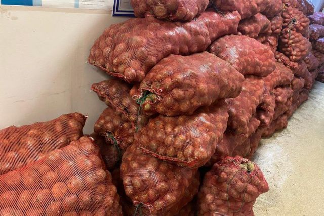 В Якутске более 130 семьям участников СВО доставили овощные наборы