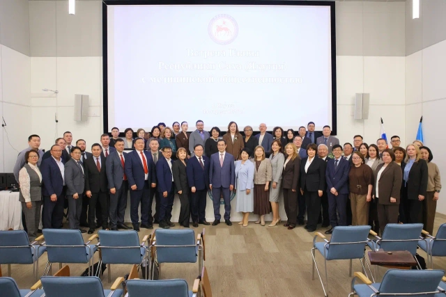 Айсен Николаев обозначил задачи по развитию здравоохранения на встрече с медицинским сообществом Якутии