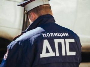 В Нюрбинском районе психически нездоровая женщина оскорбила сотрудников ГИБДД