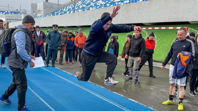 Спортивный азарт и командный дух: спартакиада МЧС объединила легкоатлетов и силачей