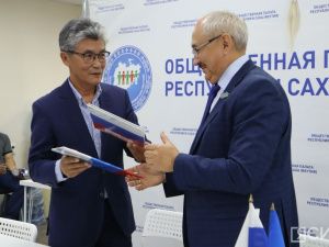 В Якутии Общественная палата, Центризбирком и пять партий подписали договор для проведения выборов