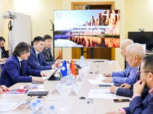 Джулустан Борисов провёл встречу с представителями хэйлунцзянской корпорации «Сюань Юань»