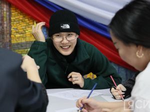 В Якутске провели молодежную ярмарку трудоустройства «Шаг к карьере»