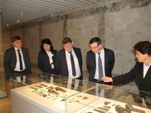 Гастроли, прокат кино и выставки… Якутия налаживает культурные связи с Киргизией 