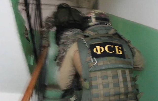 Житель Якутии попытался дать взятку сотруднику ФСБ