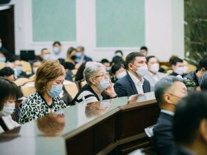 Евгений Григорьев подвел итоги 2021 года на предновогодней встрече с общественностью