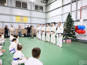Хaид Мaнтaев провёл мaстер-клaсс по кaрaте-киокусинкaй для детей