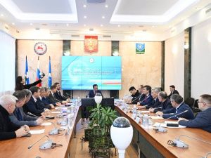 Строительство нового аэропортового комплекса в Мирном завершат в 2024 году