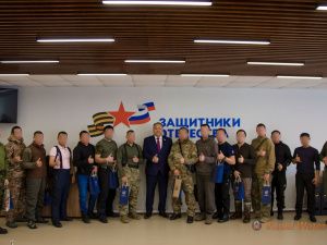 Альберт Семенов поздравил участников СВО с Днём защитника Отечества