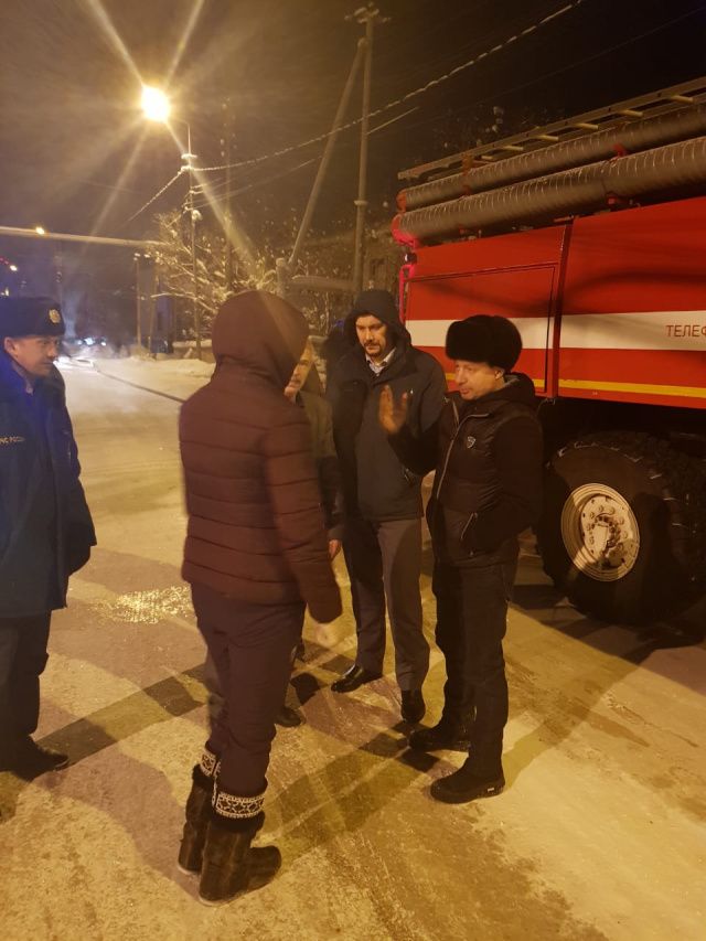 Следователи устанавливают обстоятельства смерти мужчины, тело которого обнаружено при пожаре в городе Якутске