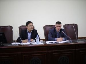 Роман Сорокин поручил усилить работу по заявкам от горожан 