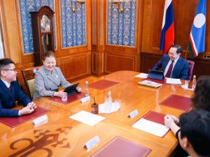 Айсен Николаев встретился с победителями международных и всероссийских олимпиад школьников