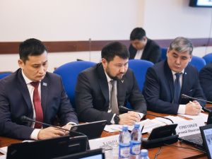 Глава Якутии провел расширенное заседание оргкомитета Игр «Дети Азии»