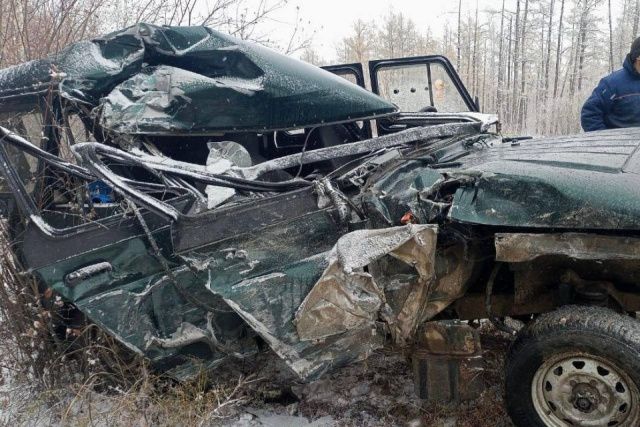 В Хангаласском районе Якутии произошло тройное ДТП