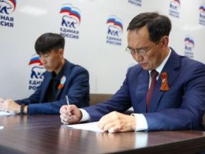 Глава Якутии написал диктант Победы