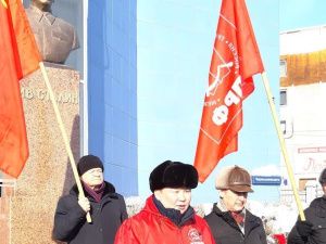Коммунисты Якутии почтили память И.В. Сталина