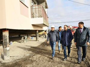 В Среднеколымске до конца года введут четыре новых дома для переселенцев из аварийного жилья