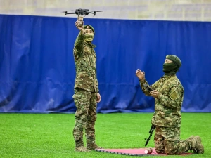 Андрей Федотов проверил подготовку подразделения БПЛА РС(Я)