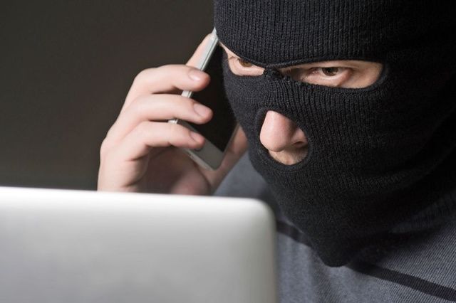 Нерюнгринец оформил автокредит на 1,5 млн и перевёл все деньги аферистам