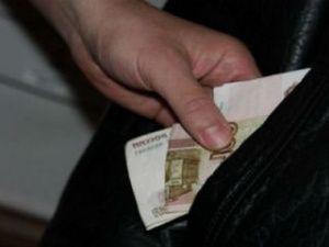 Подруга ворует у подруги