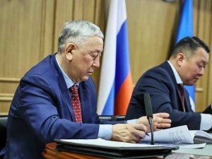 Дмитрий Садовников проверил готовность и безопасность избирательных участков