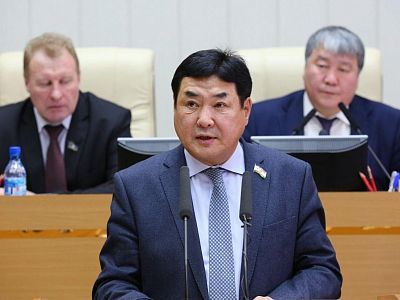 Mercedes-Benz Fashion Week Russia и строительство дорог в Якутии