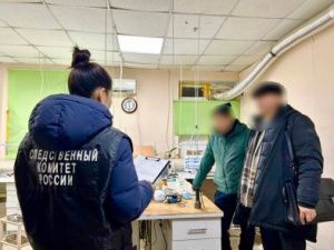 Жителя Якутска обвинили в том, что он забил до смерти молотком своего коллегу в офисе