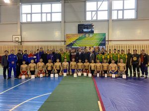 В Якутии впервые проводятся соревнования по национальному многоборью среди учащихся 