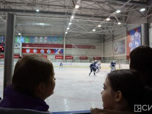 Со счетом 9:3 хоккеисты из Якутска победили команду Мирнинского района