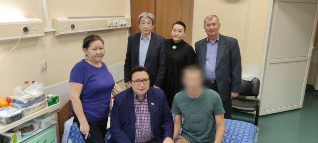 Якутяне поддержали раненого бойца