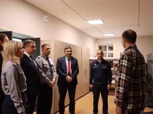 Руководитель Главного управления Минюста России по Приморскому краю Эдуард Мухаметов посетил участок, функционирующий как исправительный центр, в г. Якутске