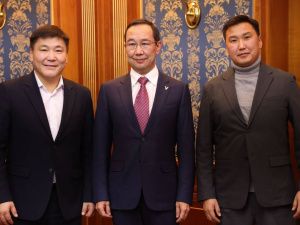 Глава Якутии встретился с создателями фильма «Триумф»