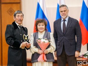 Матерям Якутии вручили госнаграды с денежным вознаграждением до одного миллиона рублей