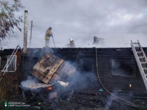 В Якутии сгорел 2-квартирный дом