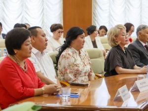 В Якутске поздравили работников здравоохранения