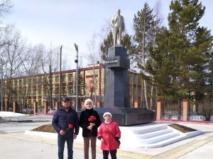 Якутия украшена красными флагами, баннерами и плакатами, посвященными 150-летию со дня рождения Владимира Ильича Ленина