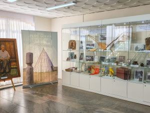 Выставка памяти Суорун Омоллоона объединила три легендарных музея Якутии