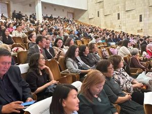 В Якутии поздравили учителей с профессиональным праздником