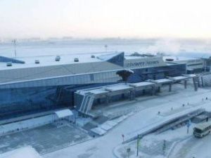 Глава Якутии заявил о риске закрытия аэропорта Якутска