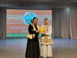 До 45 тысяч рублей получили победители первого детского конкурса запевал осуохая в Якутии