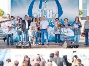 Столица алмазного края отметила своё 64-летие