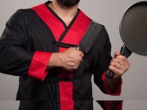 Поварешкой, сковородкой, стулом и граблями: Житель Амгинского улуса предстал перед судом за жестокое избиение