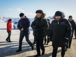 Айсен Николаев проверил ремонт Окружного шоссе и работу полигона по складированию снега