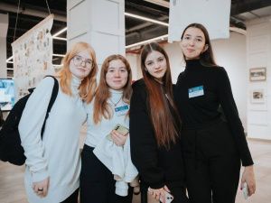 В АГИКИ стартовала международная зимняя школа по разработке дизайна меховых изделий