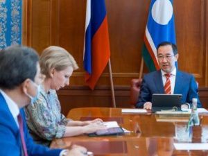 Глава Якутии: в условиях новых ограничений приоритетом является поддержка незащищённых категорий граждан