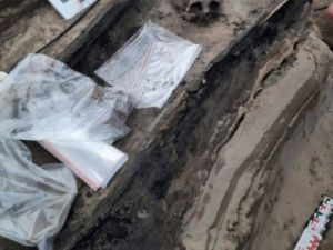 «Найдено коллективное захоронение». Работы археологов на проспекте Ленина продлены еще на неделю