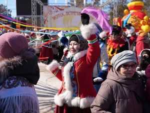В Парке культуры и отдыха прошел общегородской праздник «Якутск, встречай весну!»