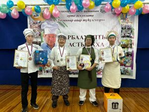 В Таттинском районе провели кулинарный конкурс для школьников к 80-летию Иннокентия Тарбахова