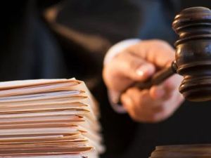 Осужден за вымогательство: Якутянин потребовал компенсацию в размере 1 млн рублей от любовника своей бывшей жены